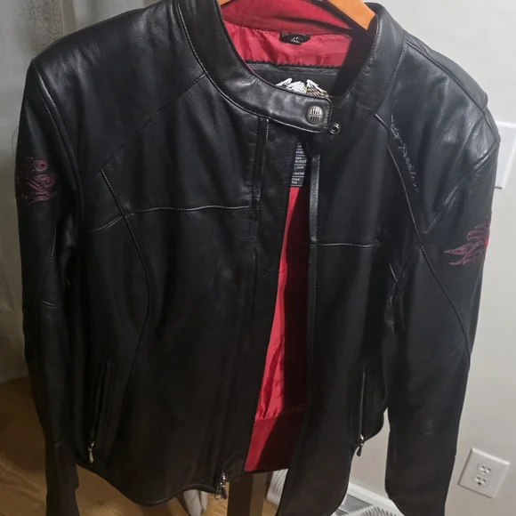 Harley-Davidson Black Leather Jacket with Red Design - Picture 9 of 13